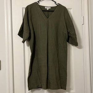 Size 8 Country Road 100% linen dress in hunter green